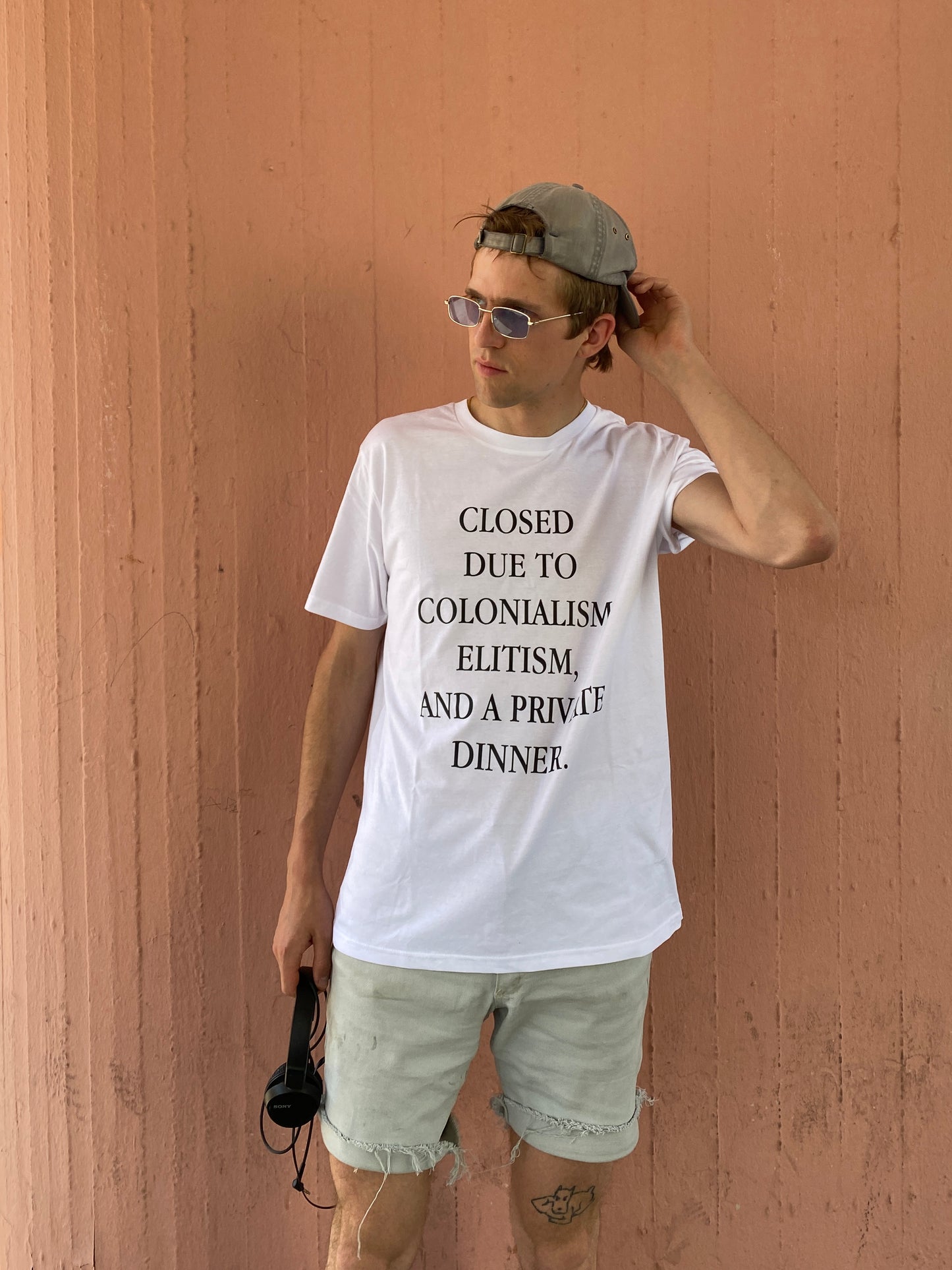 THE MUSEUM ISSUE T-Shirt